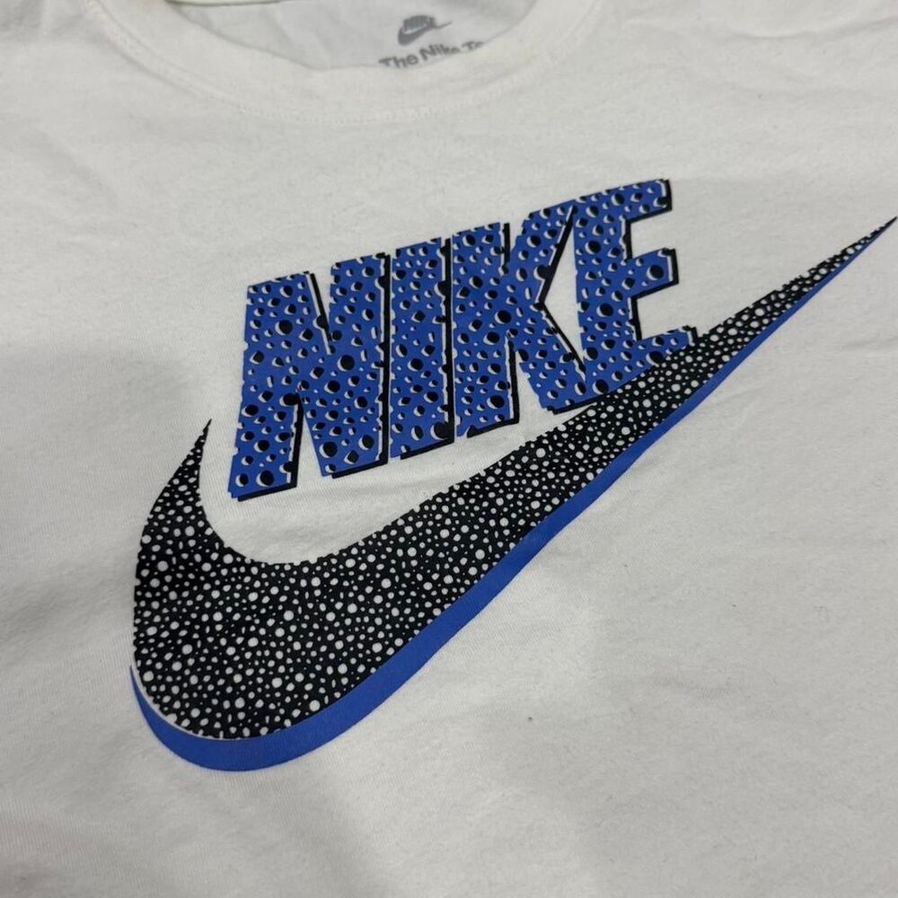 Nike White T-shirt - Picture 4 of 8